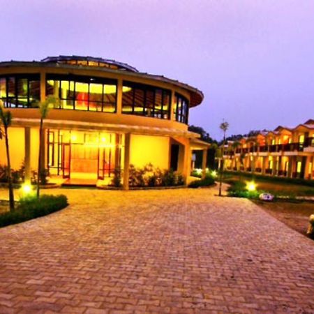 Corbett Rattan Hotel Garjia Kültér fotó